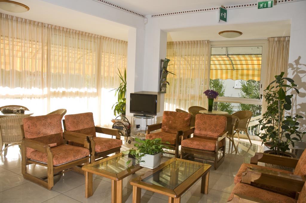 Hotel Donatello Cesenatico Exterior photo