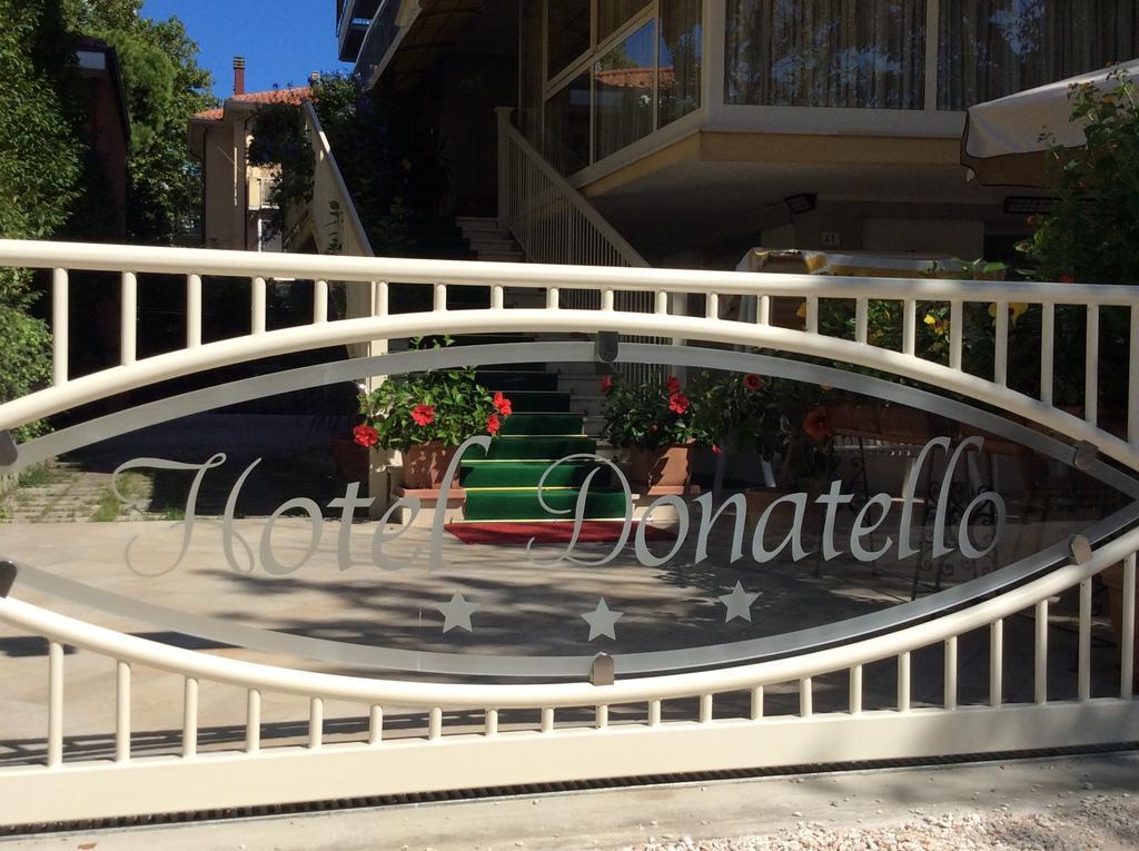 Hotel Donatello Cesenatico Exterior photo